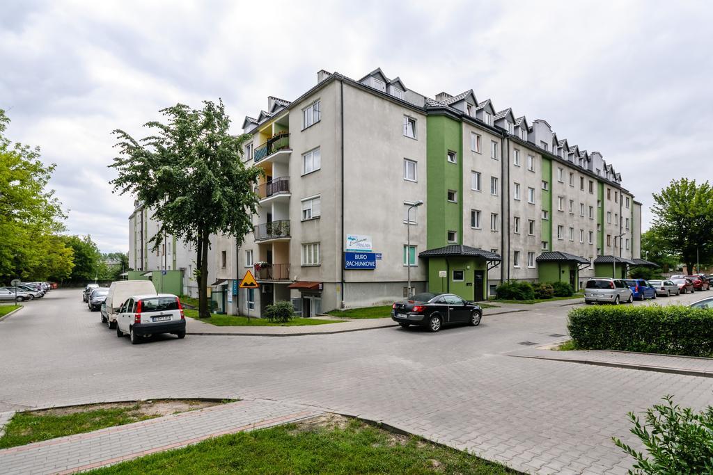 Apartament Europa 22 Ul.Szeroka Tomaszow Mazowiecki Luaran gambar